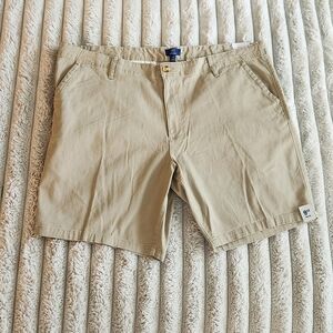 🩳George Men’s Tan Shorts, Size 44, 9" Inseam, NWT Casual comfort / classic look